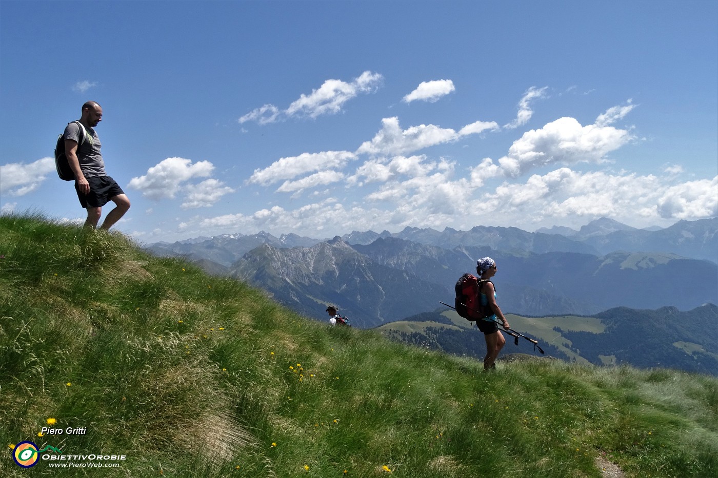 65 Vista sulla Valle Brembana.JPG -                                